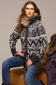 dámský ručně pletený pulovr žakár z příze Merino 85