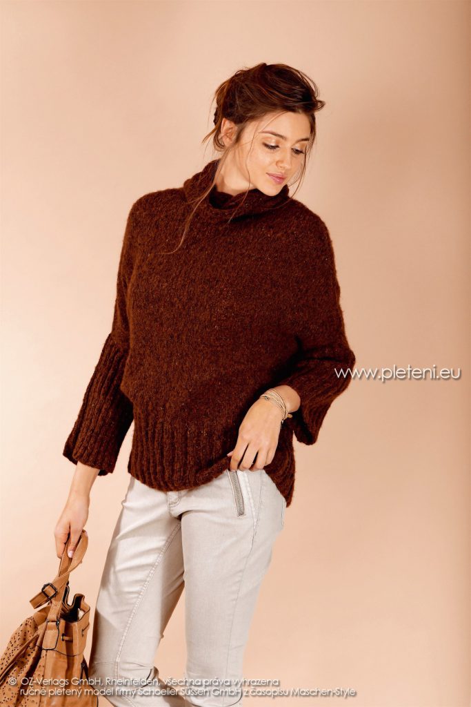 2017-2018 model 26 dámský pletený svetr z příze Alpace Tweed firmy Schoeller
