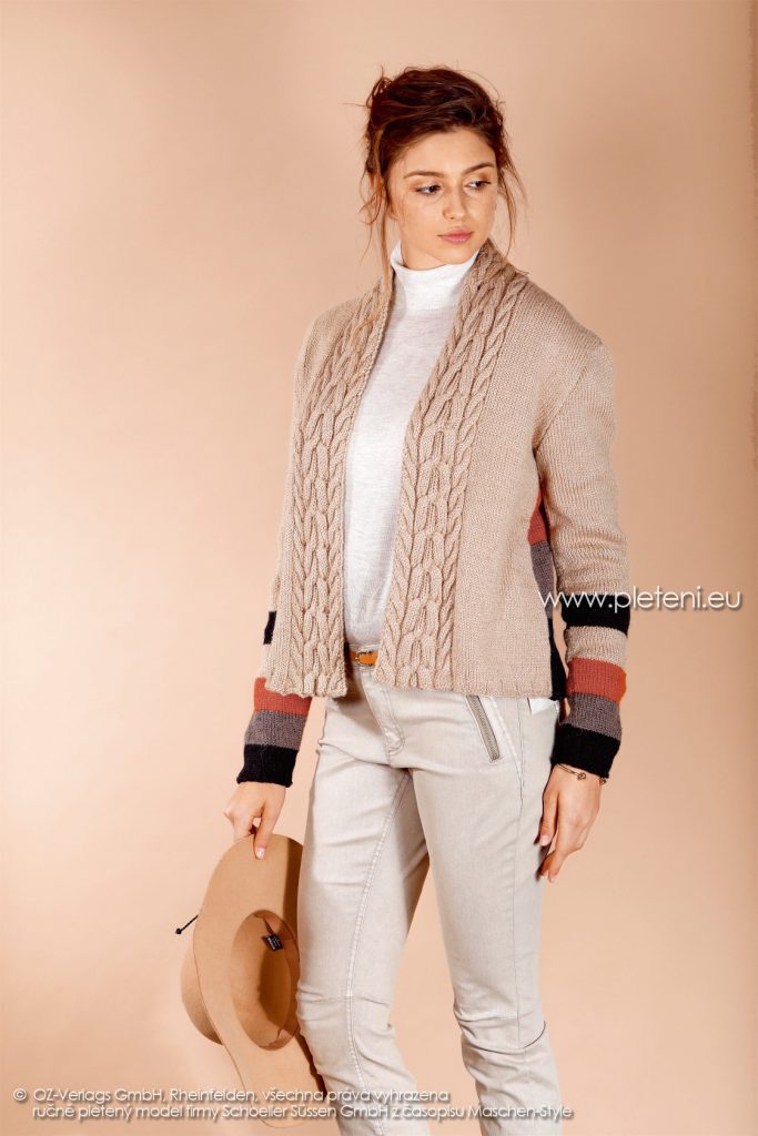 2017-2018 model 27 dámský pletený kabátek (přední pohled) z příze Almeria firmy Schoeller