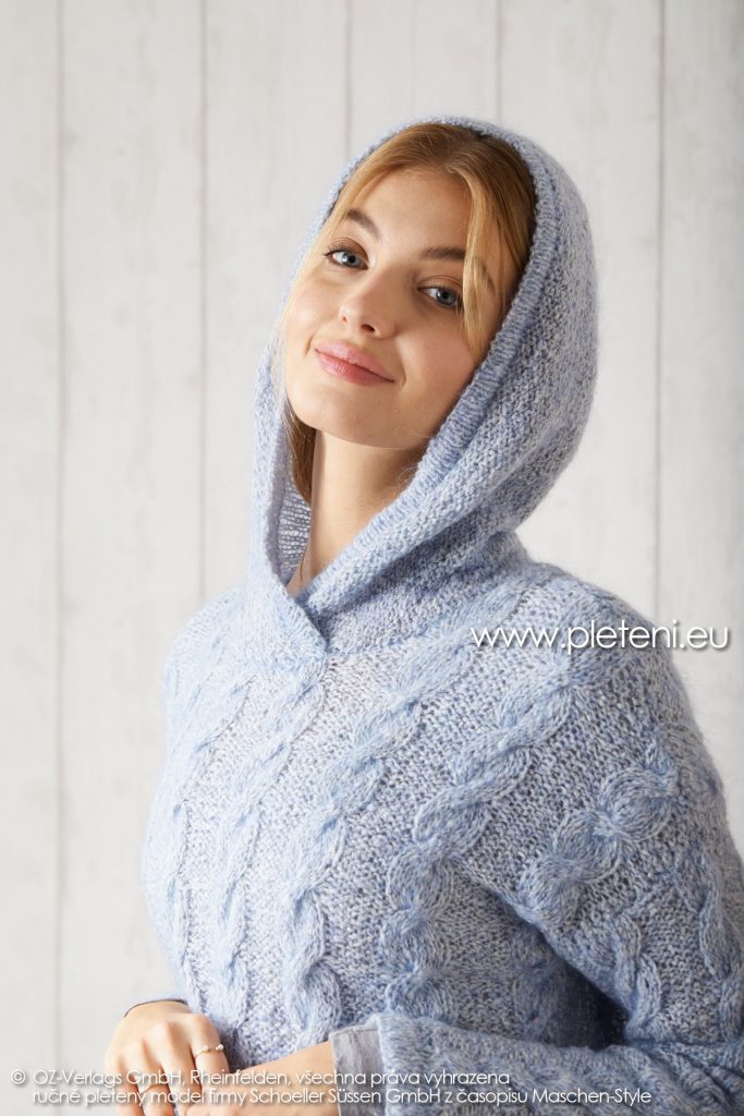 2019-Z-11 pletený dámský svetr s kapucí z příze Mohair Dream značky Austermann