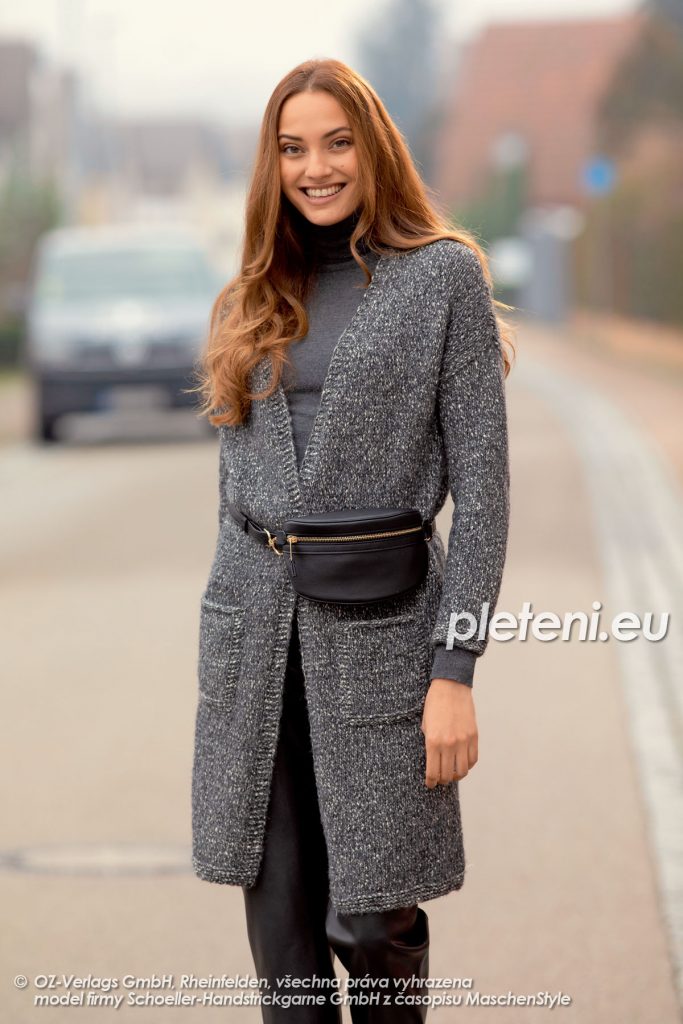 2020-Z-19 dámský ručně pletený kabát z příze Flake Dance značky Austermann