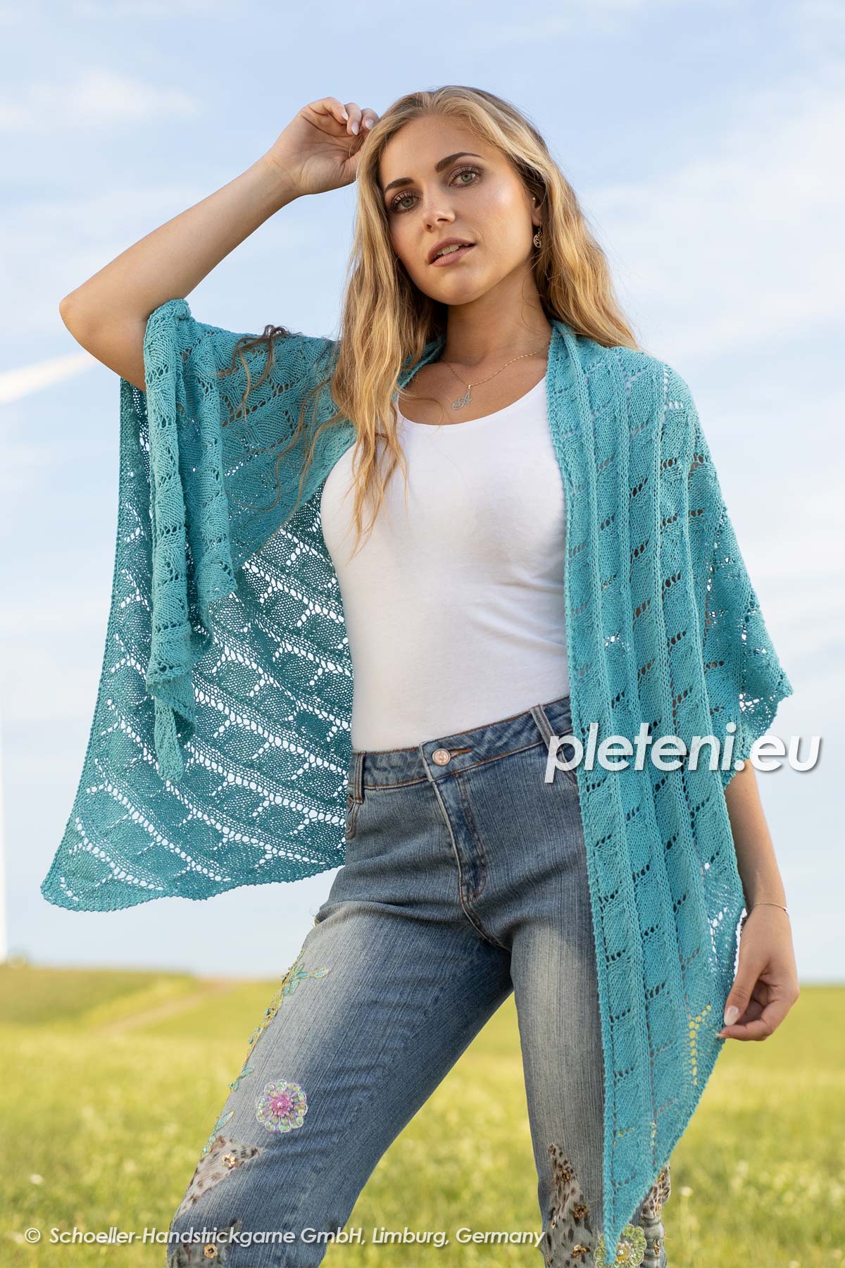 2021-L-19 pletený trojcípý šátek Magic Silk